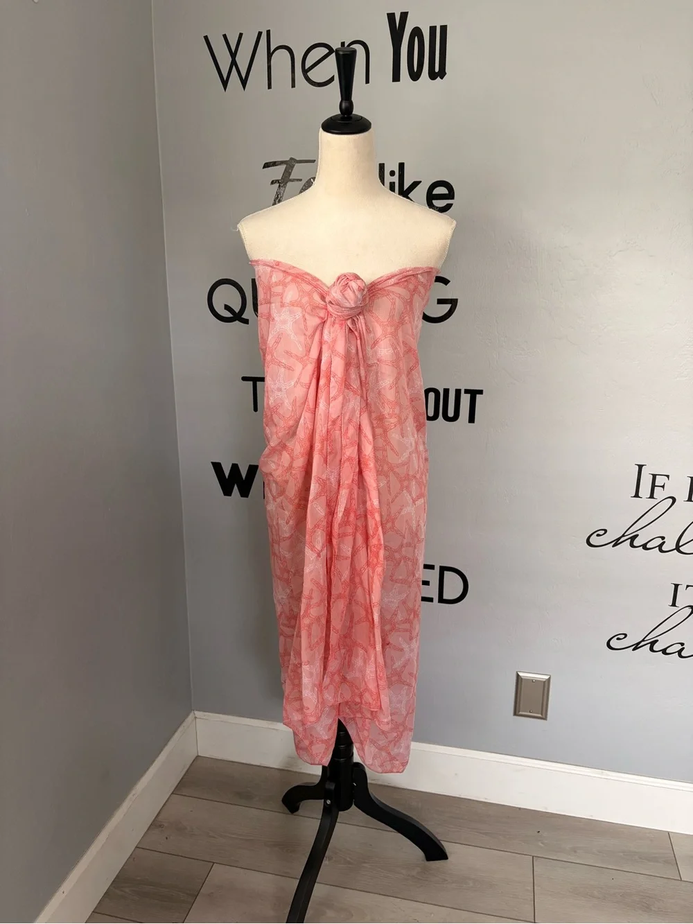 NWOT Sealife Coral Pink Starfish Scarf / Wrap